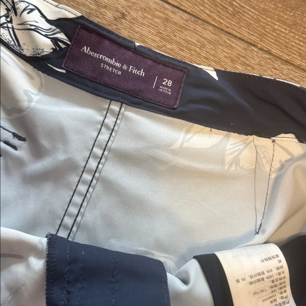 Abercrombie & fitch swim‎ trunks 28
